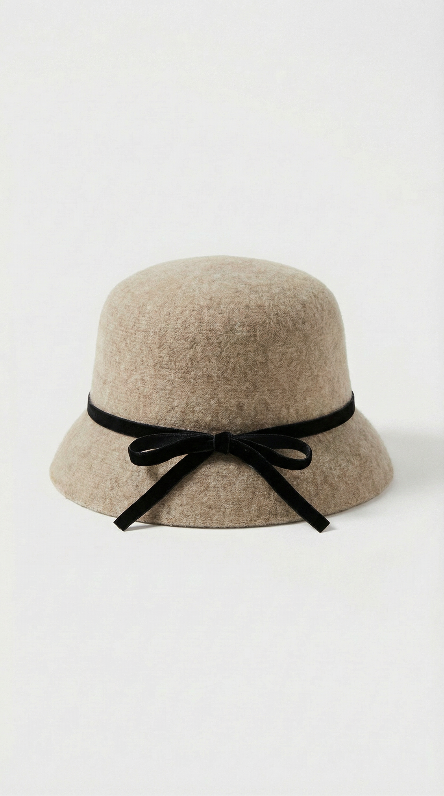 Tavo - Woolen Hat with Luxury Velvet Bow
