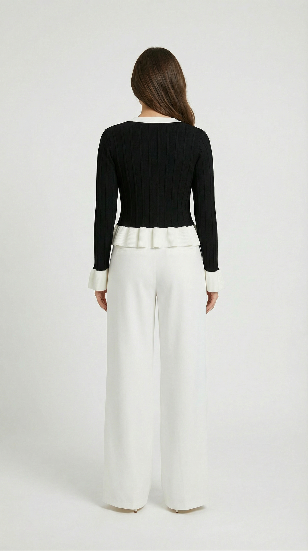 Casso - O-neck Cardigan with Elegant Flare Sleeve